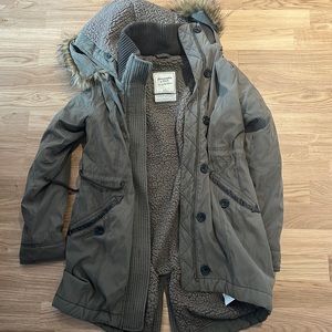Abercrombie and Fitch sherpa utility green jacket